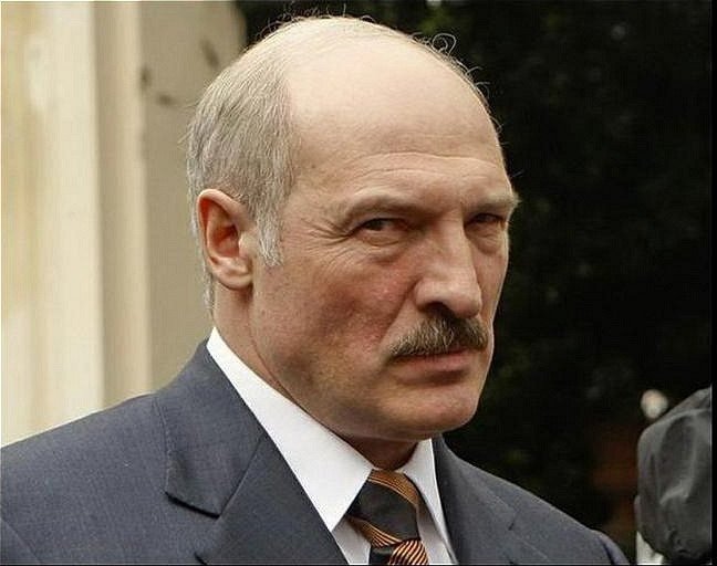 Батька пошел на попятную: «Мы на коленях у России никогда ничего не просили» Батька пошел на попятную: «Мы на коленях у России никогда ничего не просили»