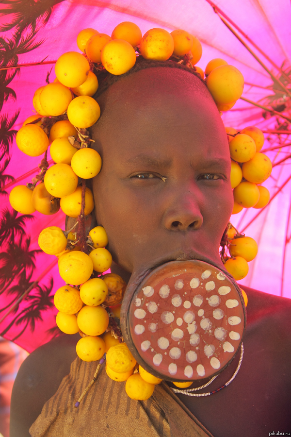 Во губу раскатала!