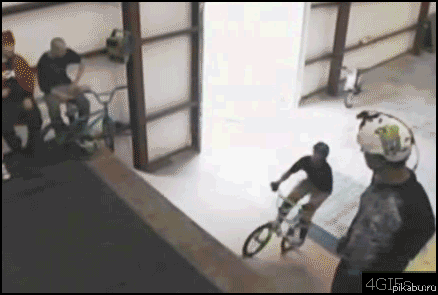 Крутой трюк на BMX