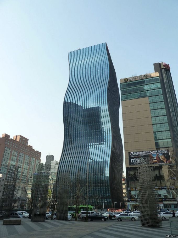    ,  .  GT Tower East    130 .