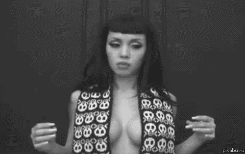 �����