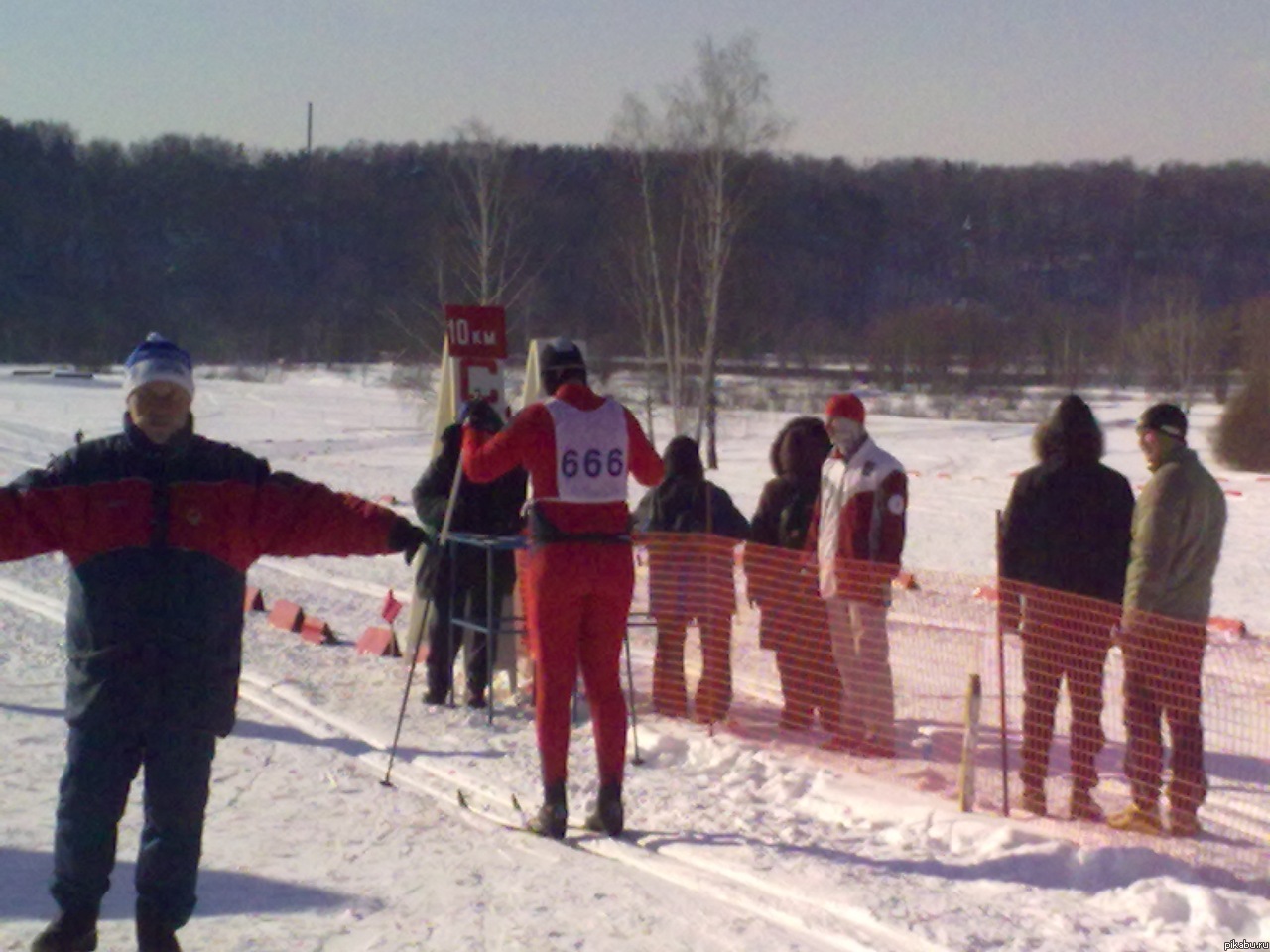 Как корабль назовешь, так он и поплывет))