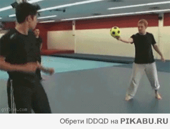 невероятный удар! какое-то футболо-каратэ