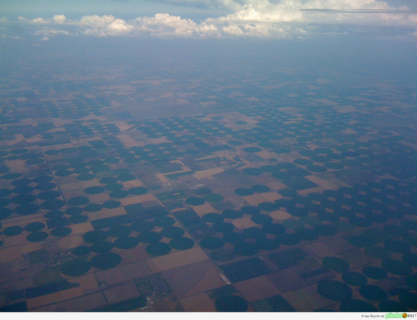 По пути на Крит.. Летим где-то над Европой (возможно Болгария)