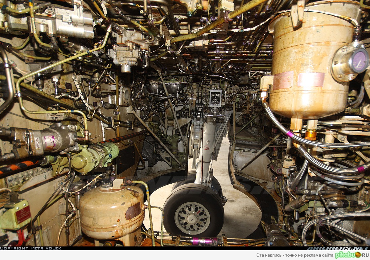 Подвеска Boeing 737-86N