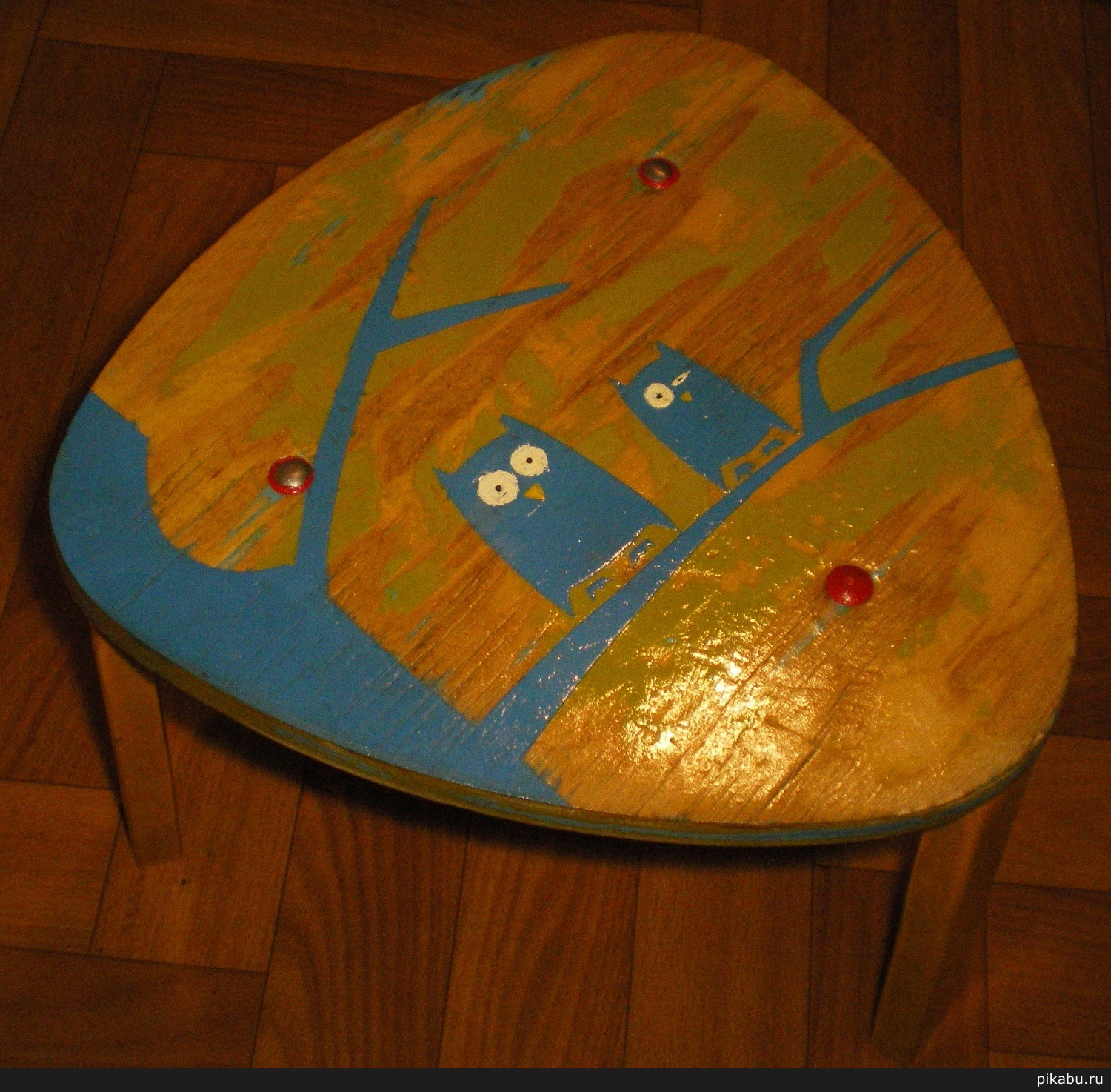 Запилил табуретку дочке)