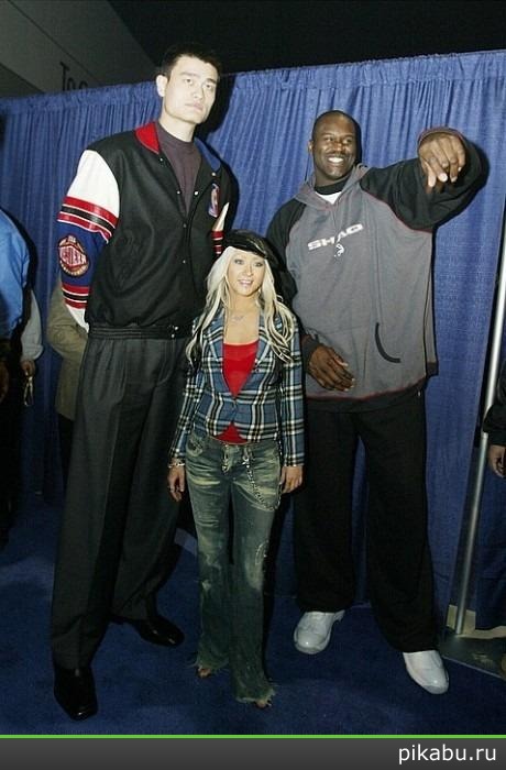 Yao Ming, Christina Aguilera  Shaquille ONeal
 