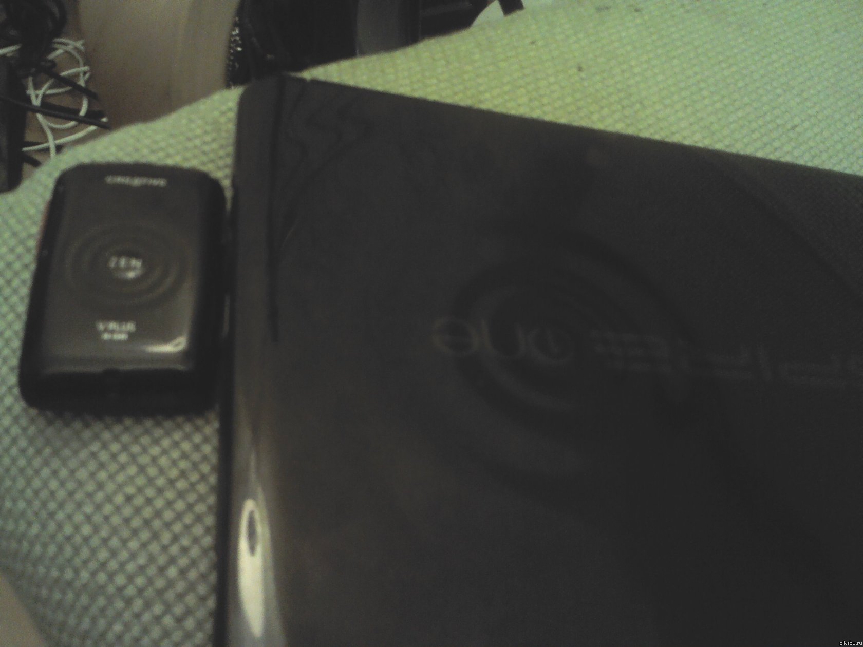 Иногда бывают совпадения)) Справа нетбук, слева плеер.