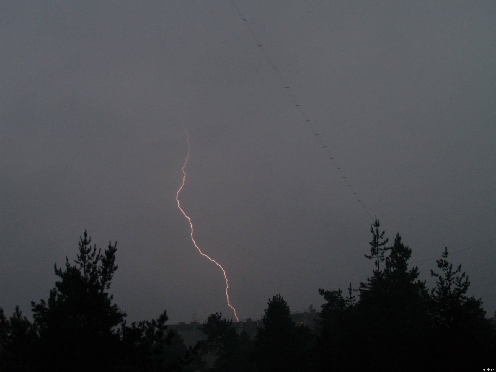 поймал молнию )