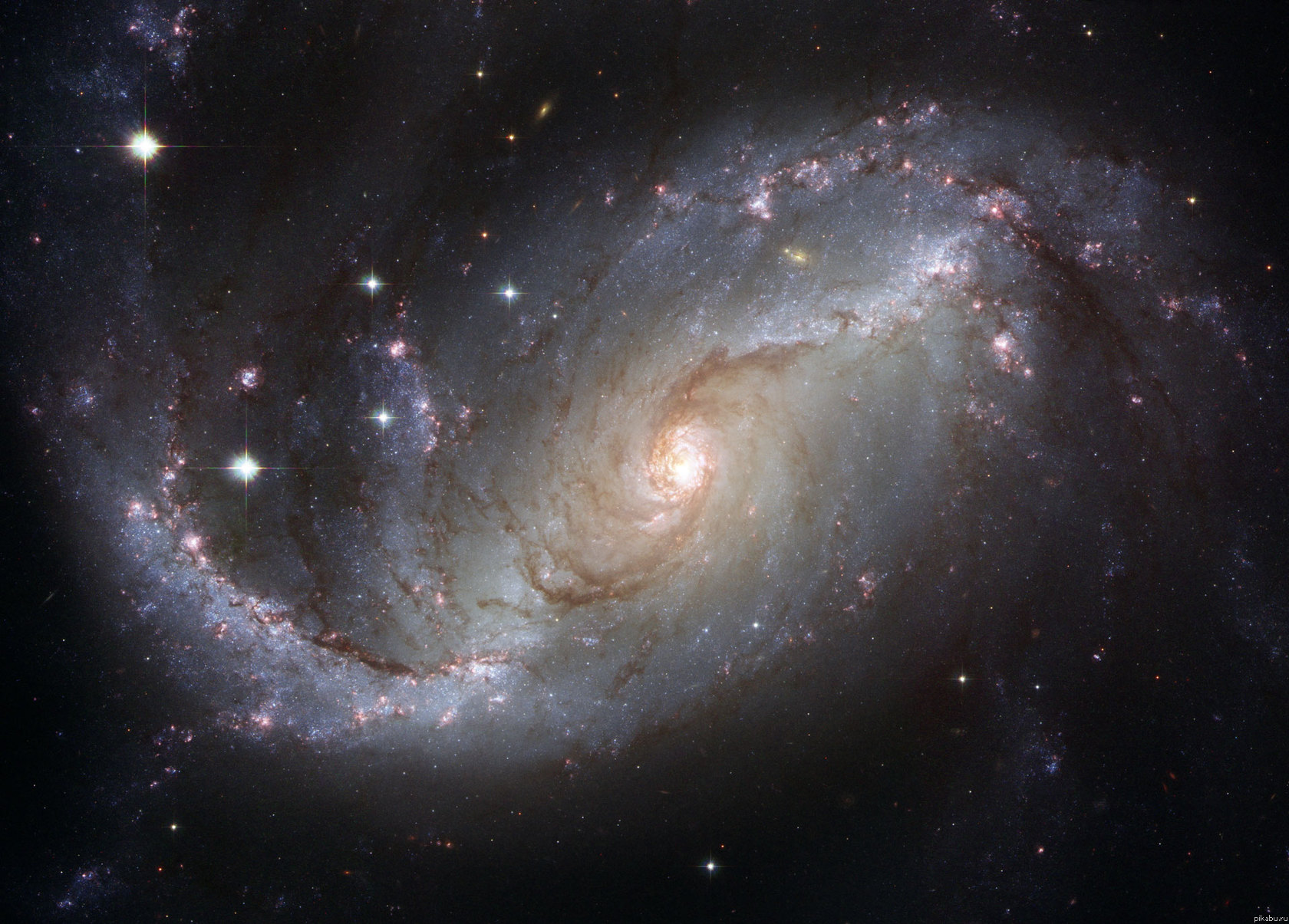   NGC 1672    .