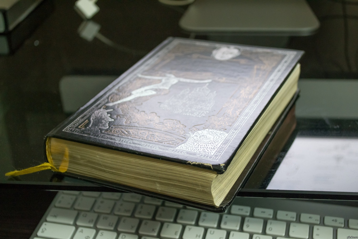 В "день книги". "Мастер и Маргарита" UPD: не думал, что пост наберет столько плюсов.