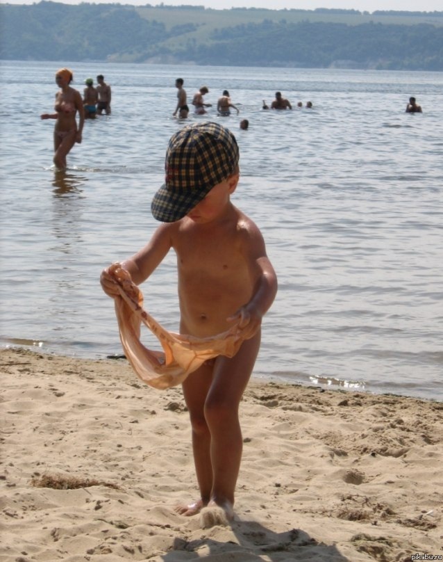 Ну и кто носил мои трусы !!??