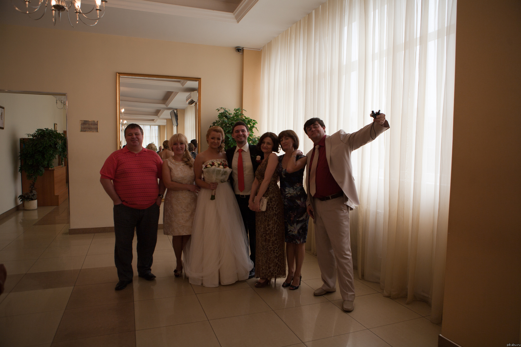 А мне пох, я сам фотограф!