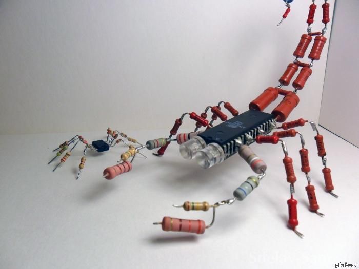 Фигурки из радиодеталей