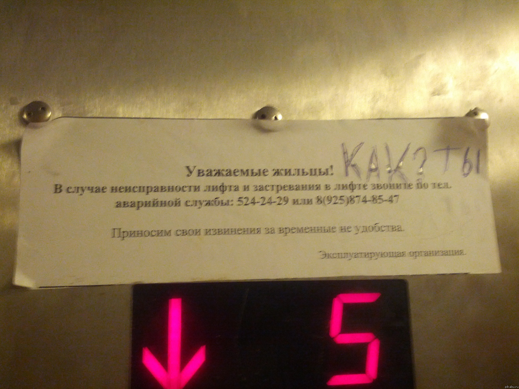 ���?