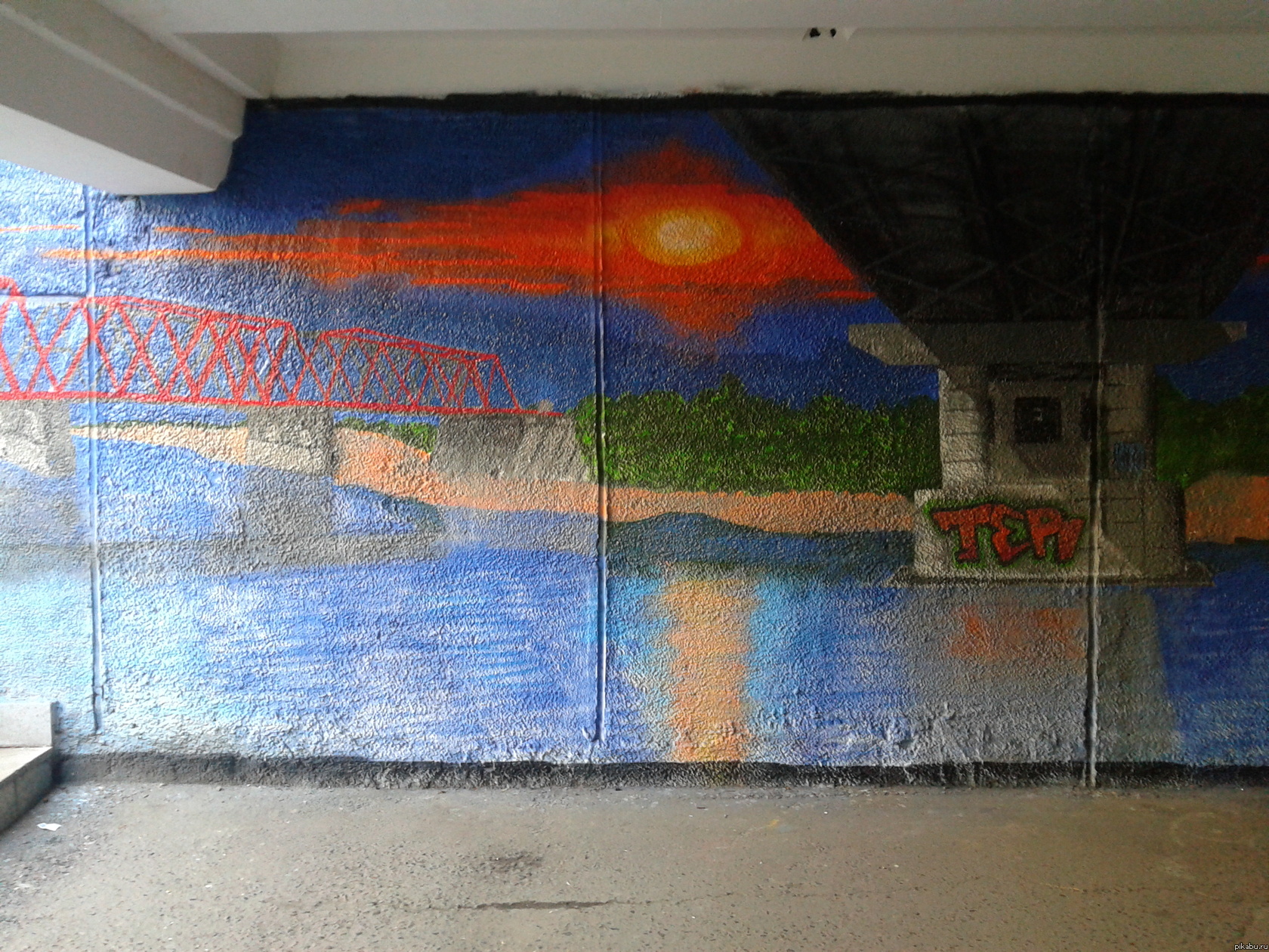 вечерняя окраина Абакана (граффити)