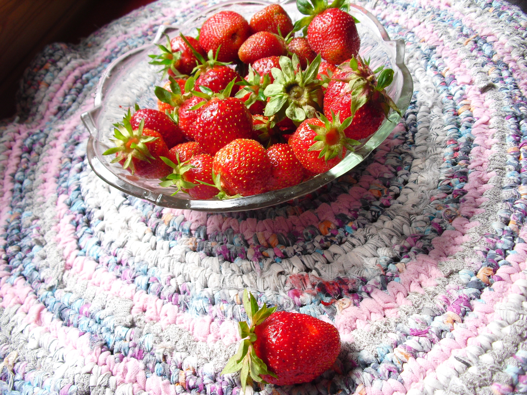 Всем клубнички)