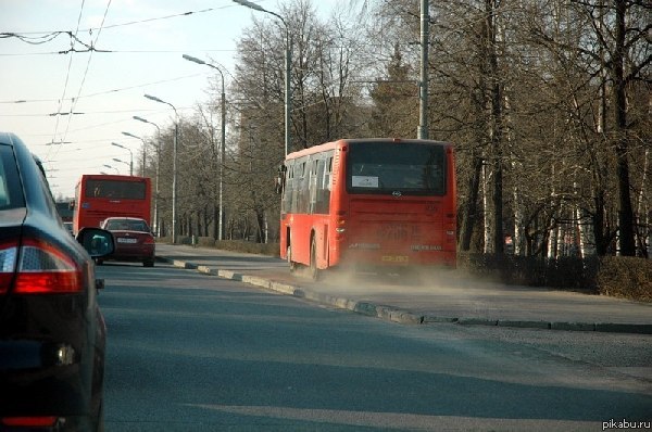 Город красных автобусов