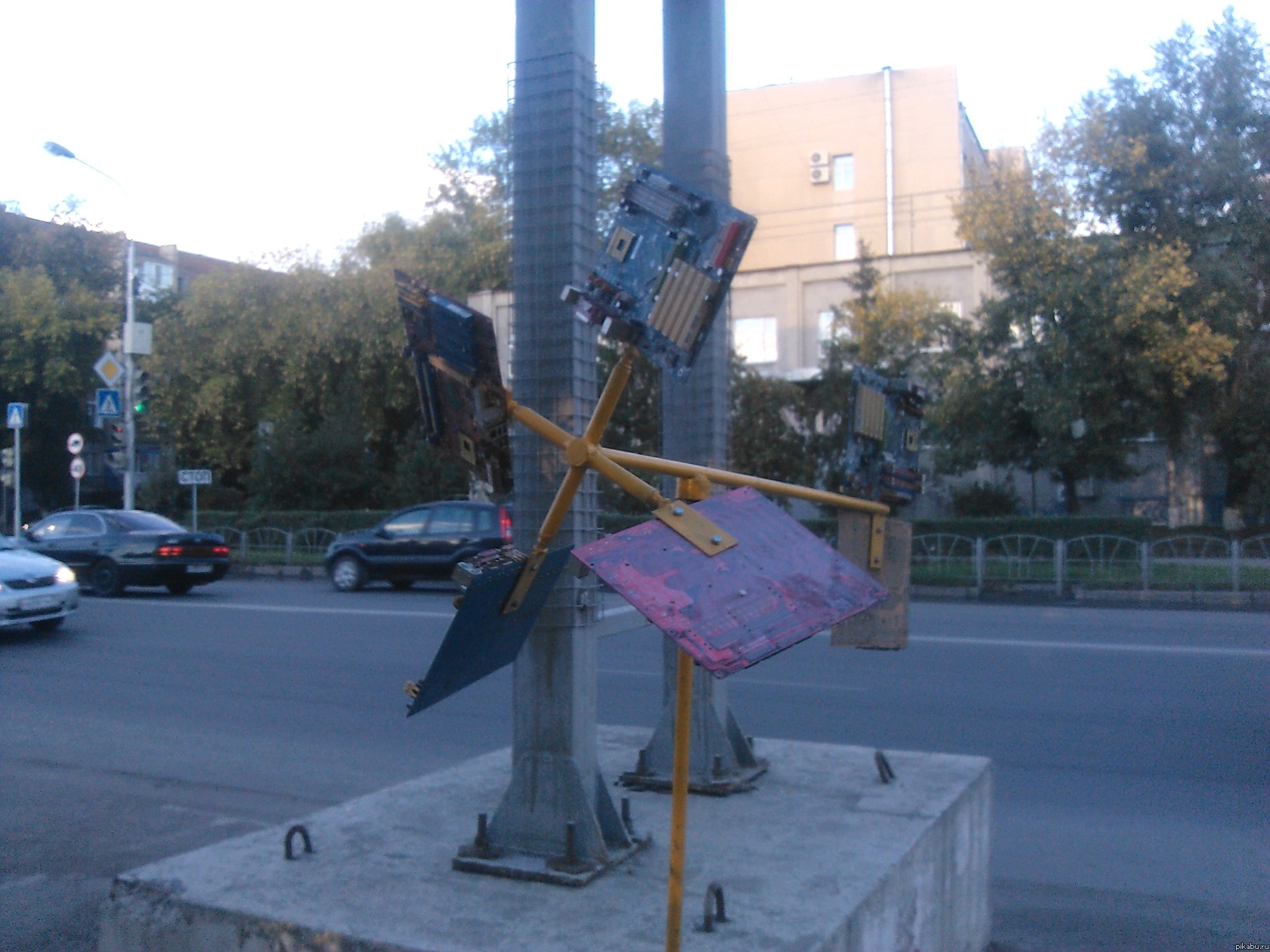 Омский флюгер