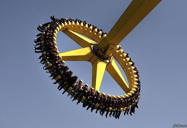 Ябнерискнул... (Аттракцион-кирпичеукладыватель)