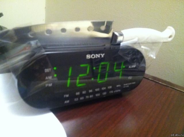 Для любителей хлопать по будильнику с утра.