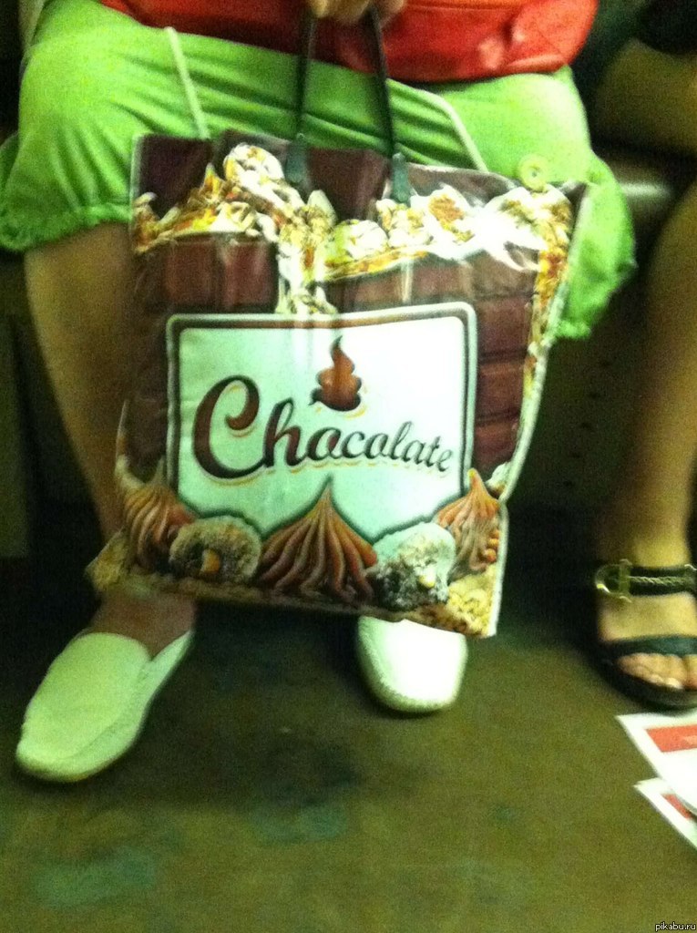 Реклама на пакете с шоколадом. | Пикабу