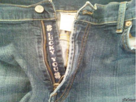 Ношу их около месяца,но только сейчас заметил это