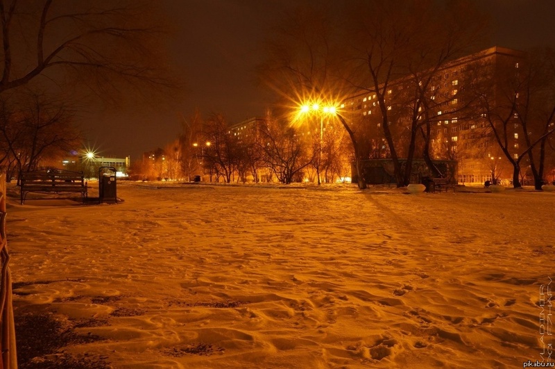 Тихо на улице,Полно всех в квартире,Спасибо погоде -34.