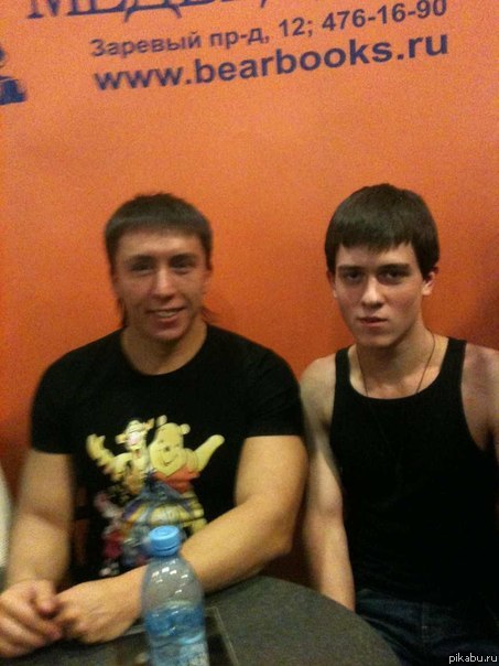 Сфотографировался со своим любимым писателем :)