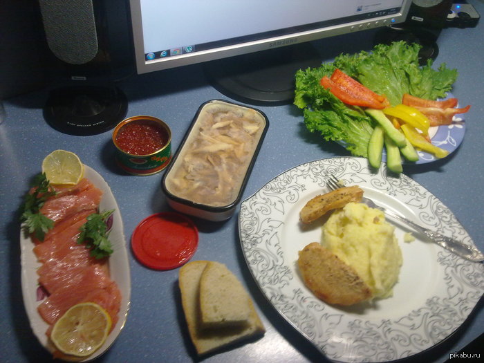 dinner served,bitches)))