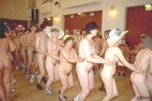 Nude Granny Party