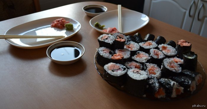 Собственноручно приготовленные суши =)