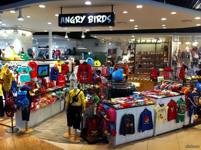 Магазин birds. Angry Birds магазин. Магазин Энгри бердз в Европолисе. Angry Birds магазин в России. Магазин фигурок в Европолисе.