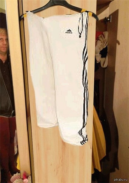 В ответ девушке,что случайно загрузила обнаженное фото на ebay