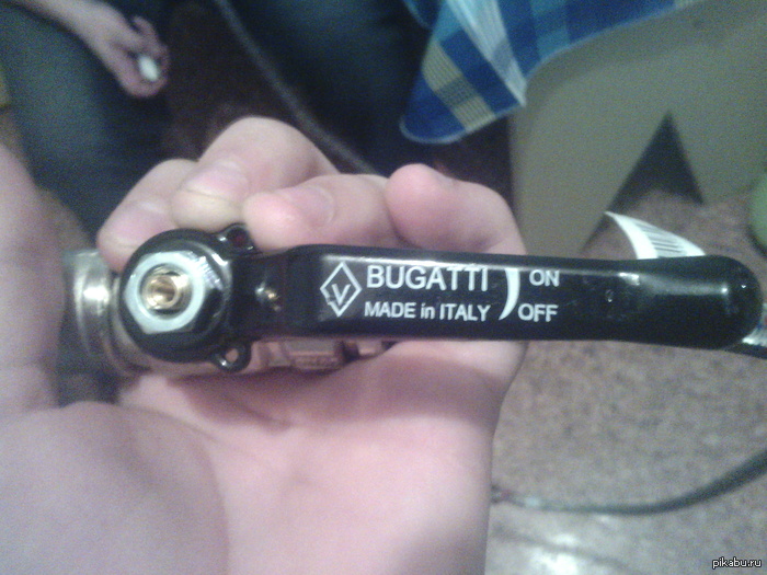  Bugatti!!!!  ,  ,  !!!!!!   ....