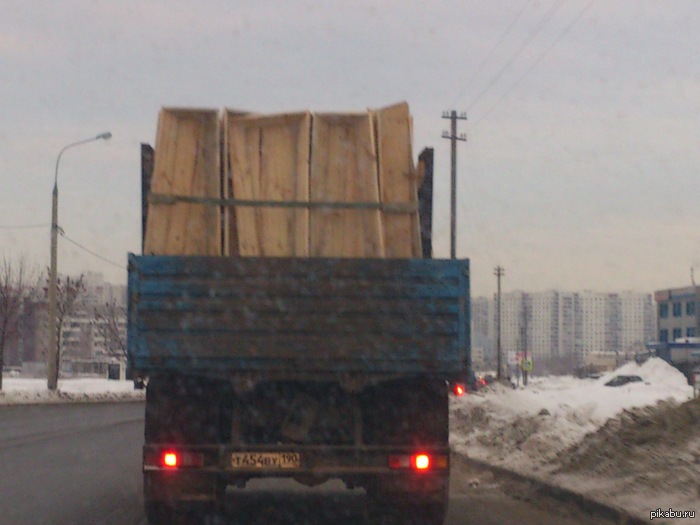   !!! !  ? )))     ))) 