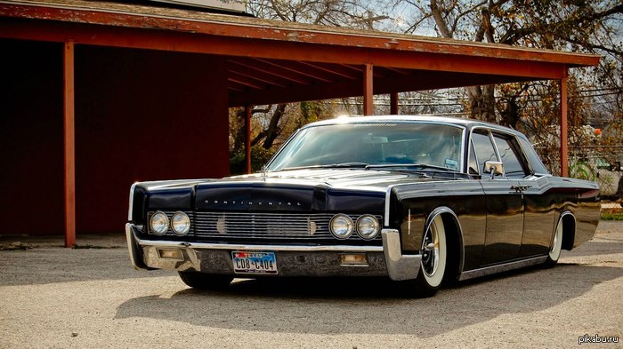     ?^^     ^_^   Lincoln Continental