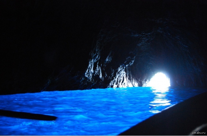 Голубая пещера турция. Голубой грот на острове капри. Голубой грот Италия. Голубой грот (капри). Грот Аззура.