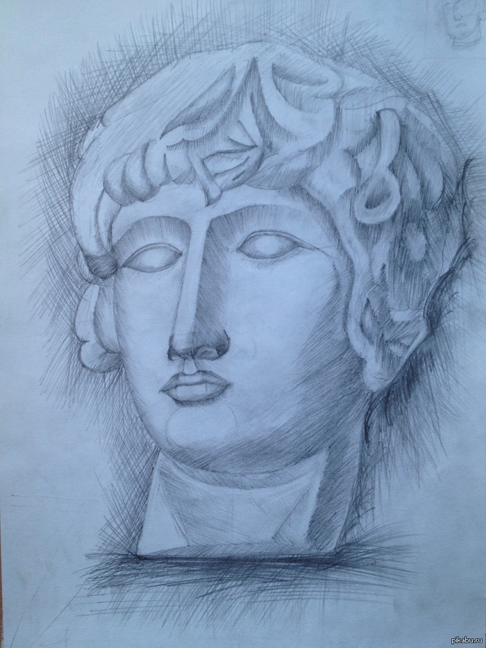 Греческий Бог, рисовавшийся с гипсовой головы.