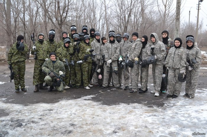 Поход в пейнтбол. Подарок нашим парням на 23)Кстати,неплохо таки время провели.