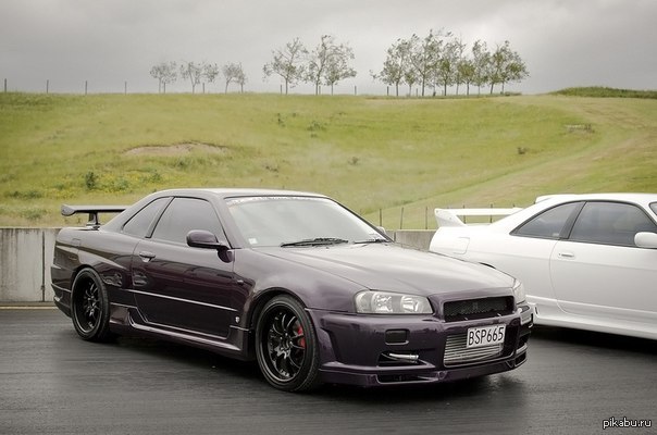 Nissan Skyline