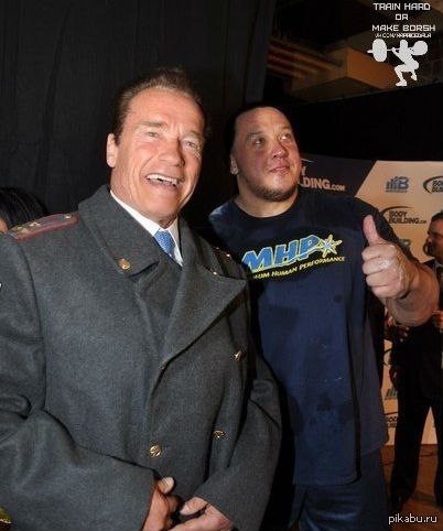 Mikhail Koklyaev gave Schwarzenegger a military overcoat - Arnold Schwarzenegger, Mikhail Koklyaev, Sport, Jock