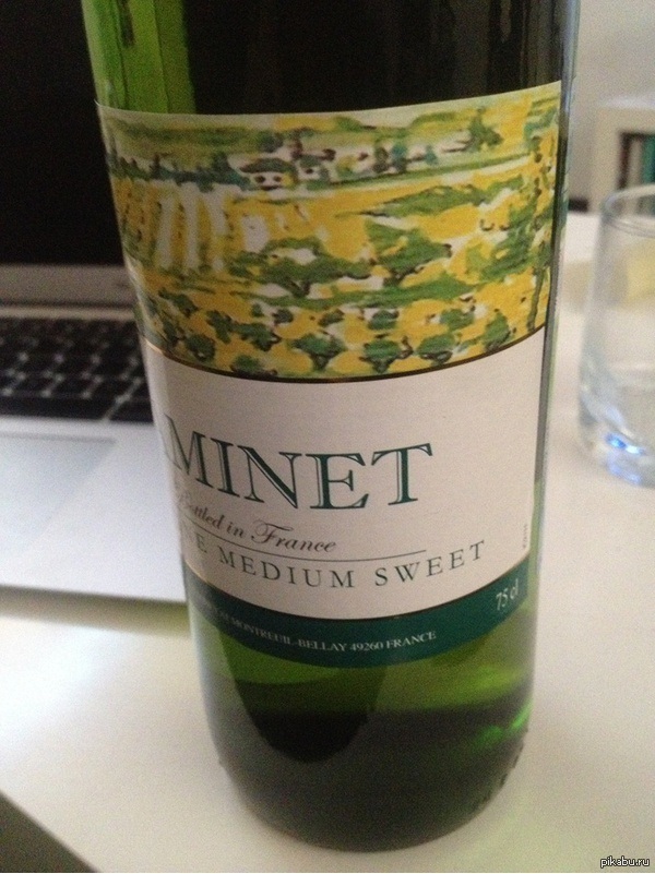 Honey, I bought wine, will you do the same? - Wine, Miniet