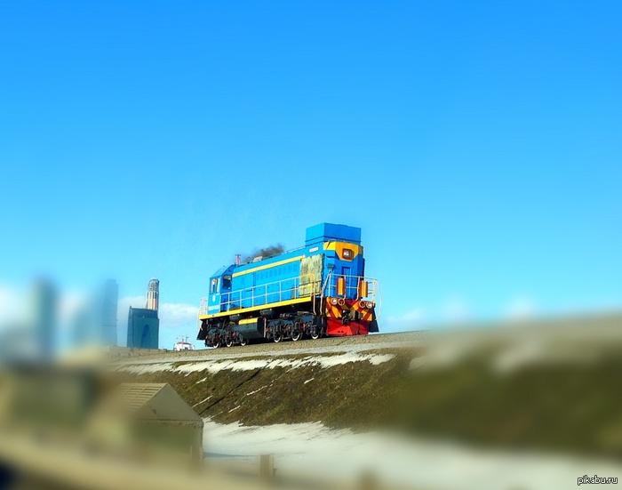 Не 8 марта! Просто вчера сфоткал. Москва.