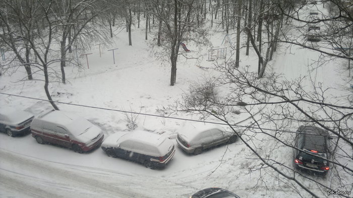 Минск. Восемь утра. 12-ое марта.