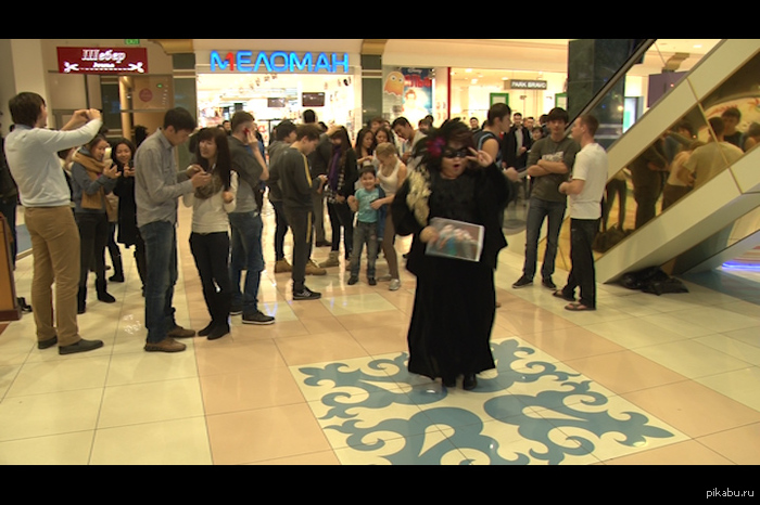 Бахыт Сыздыкова и флешмоб Harlem Shake