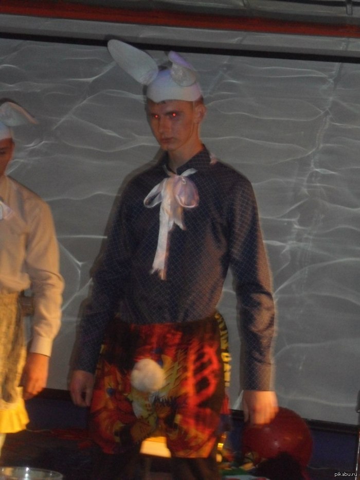 Мой друг на выпускном