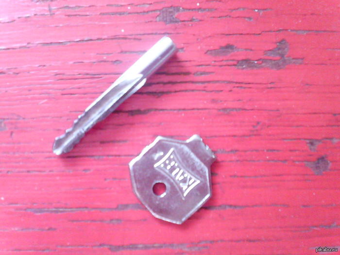 видимо,надо сидеть дома..