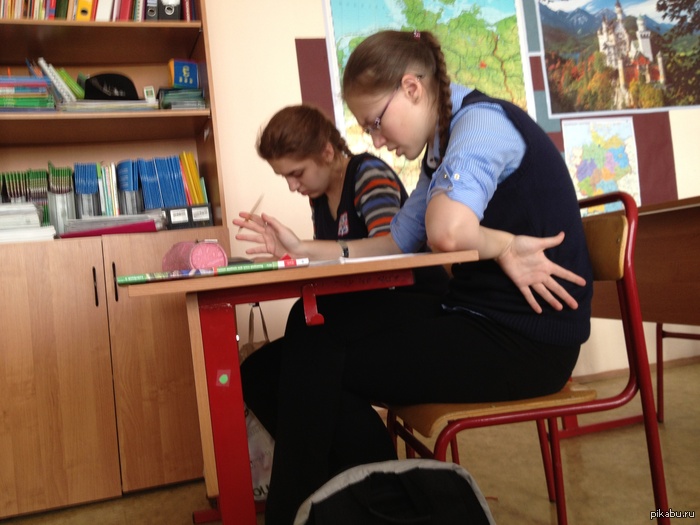 По-моему, с девочкой что-то не так...