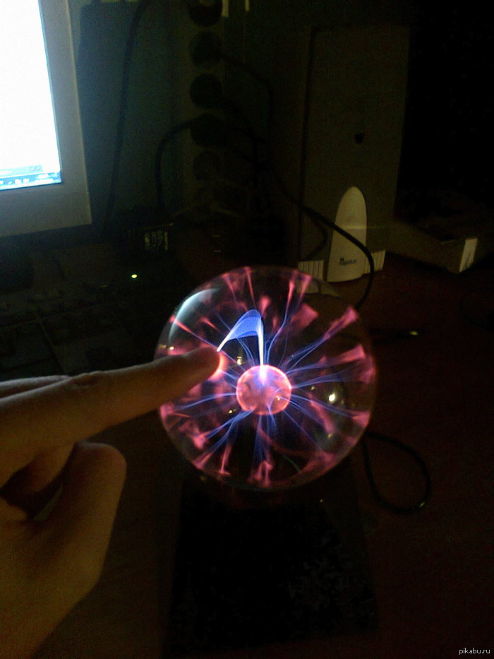 Yes!!! They gave me a PLASMA BALL!!! - Plasma, Ball, Girls, Presents